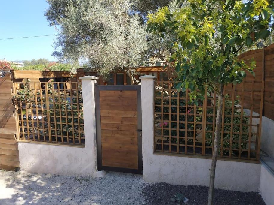 Apartament Studio Jacuzzi Prive A 8 Min A Pied De La Plage La Ciotat Zewnętrze zdjęcie