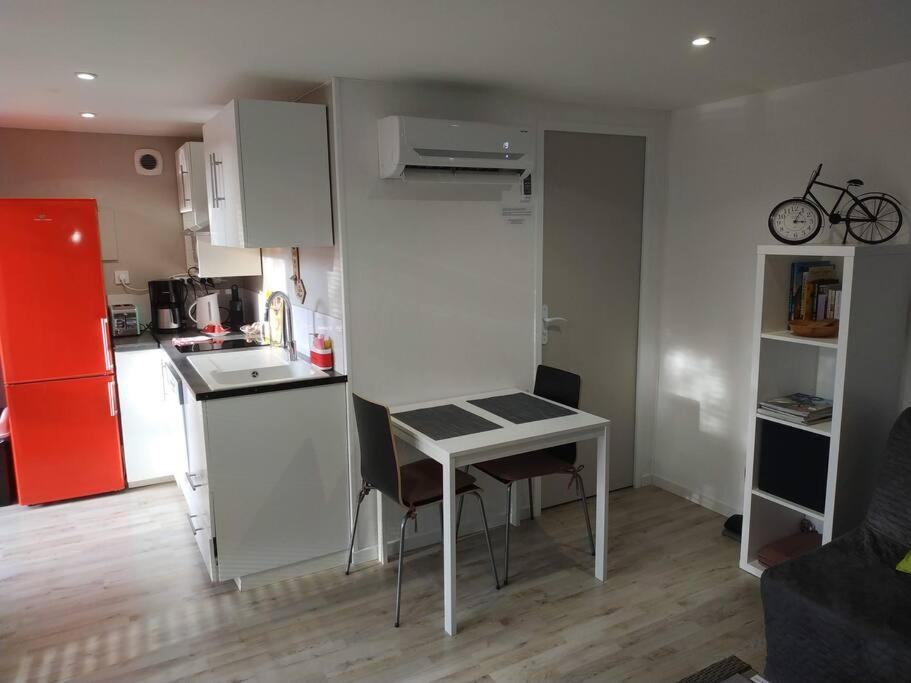 Apartament Studio Jacuzzi Prive A 8 Min A Pied De La Plage La Ciotat Zewnętrze zdjęcie
