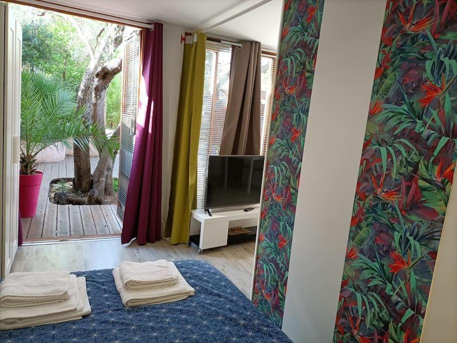Apartament Studio Jacuzzi Prive A 8 Min A Pied De La Plage La Ciotat Zewnętrze zdjęcie