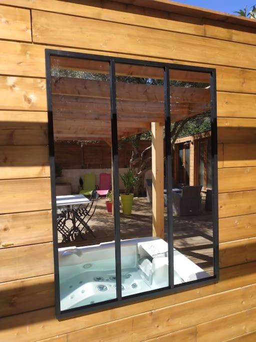 Apartament Studio Jacuzzi Prive A 8 Min A Pied De La Plage La Ciotat Zewnętrze zdjęcie